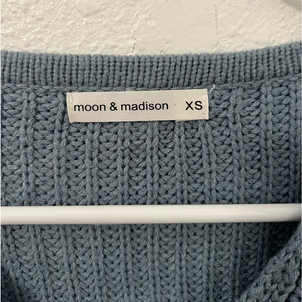 Sweater - Picture 2 of 3